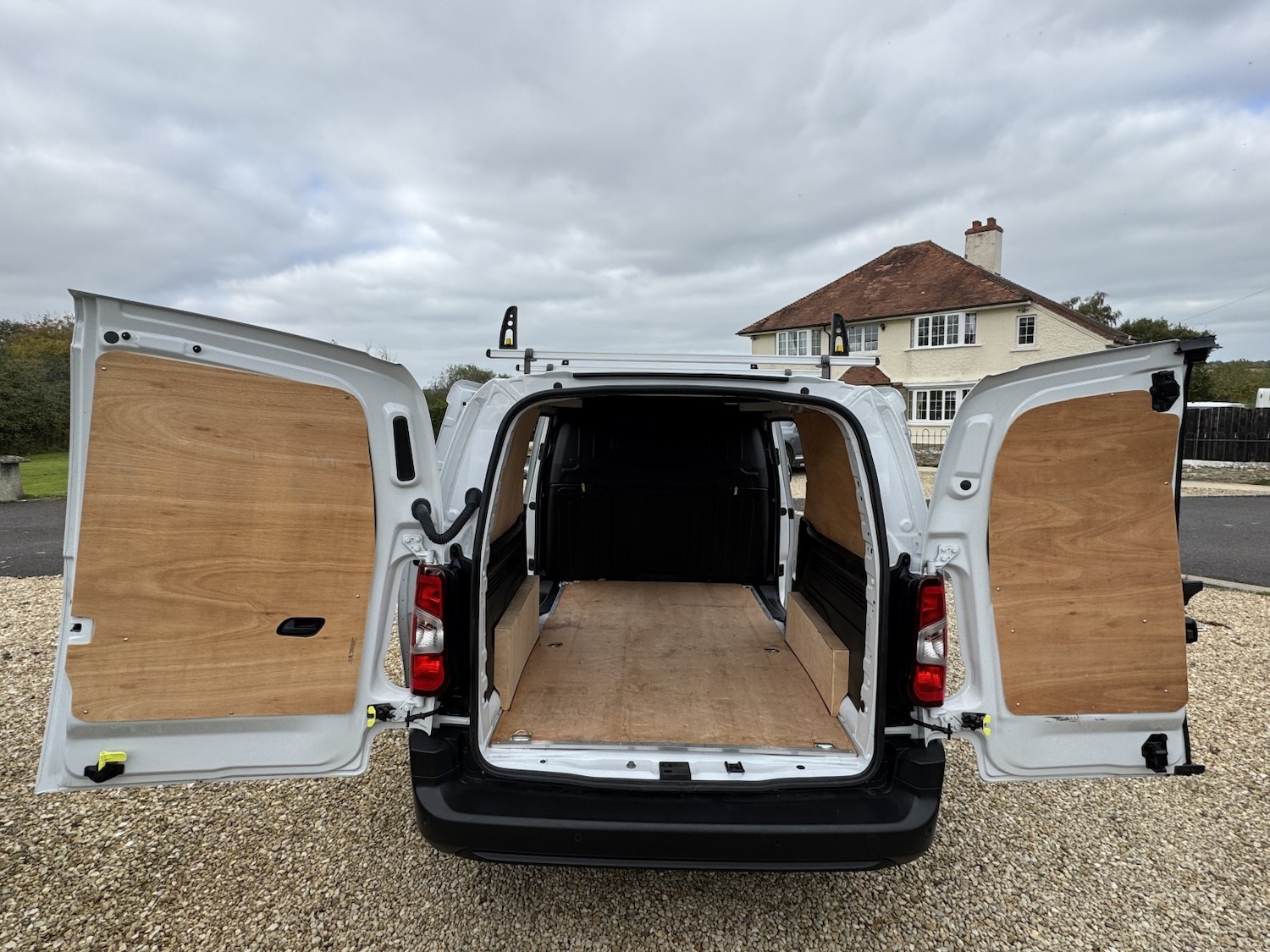 Used Peugeot Partner 2023 for sale - 76430861: Photo 3