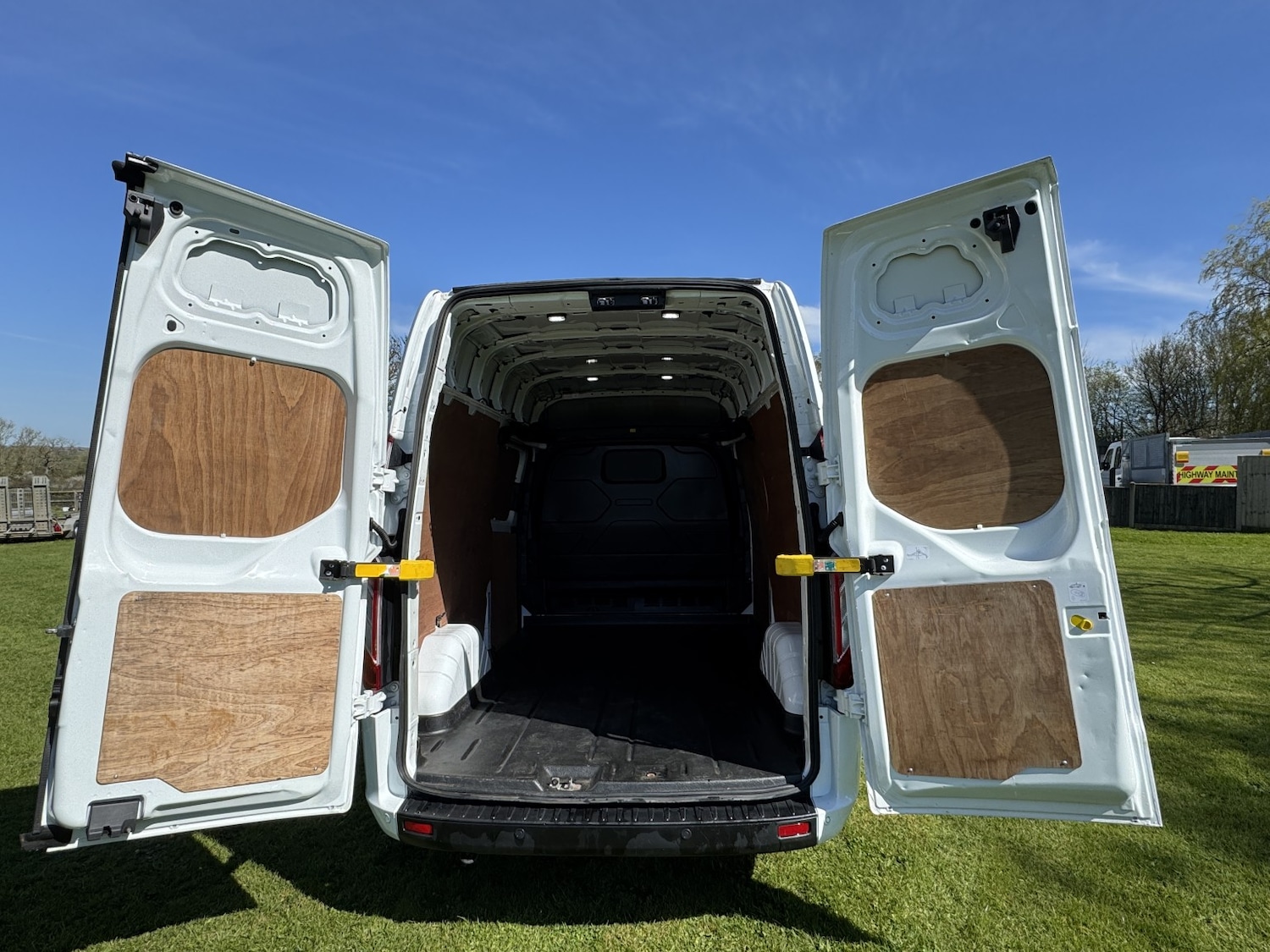 Used Ford Transit Custom 2022 for sale - 78220593: Photo 3