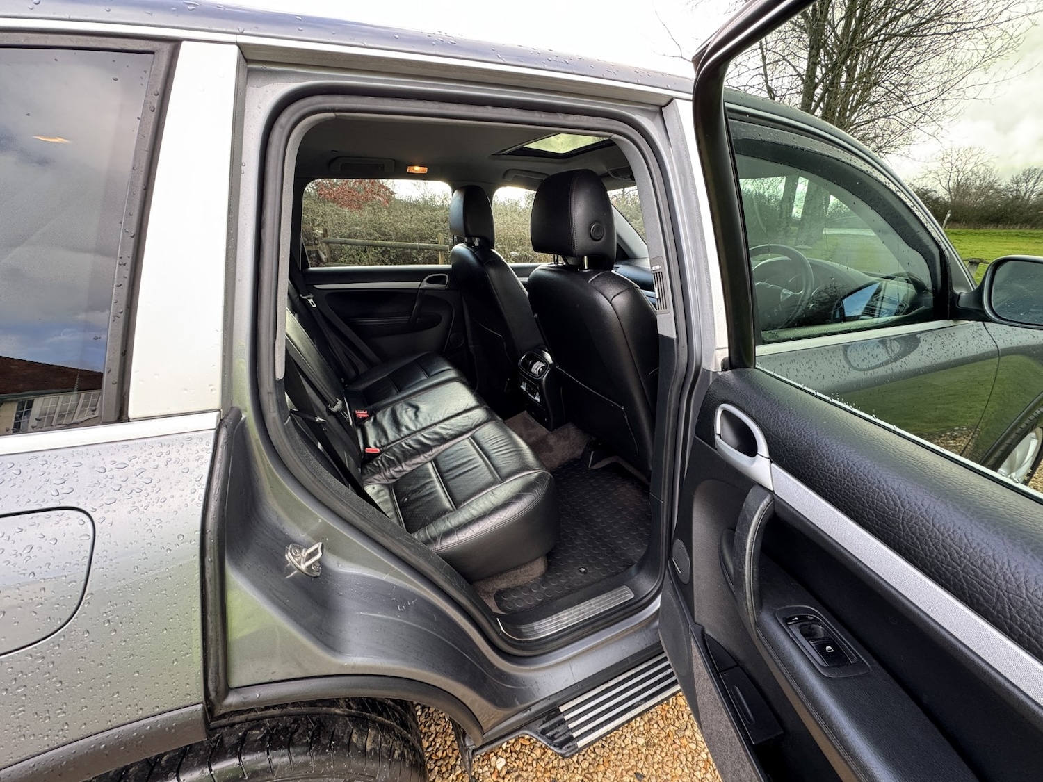 Used Porsche Cayenne 2010 for sale - 77237112: Photo 10