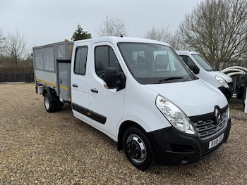 Renault Master feature image