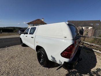 Used Toyota Hilux 2019 for sale - 79386284: Photo