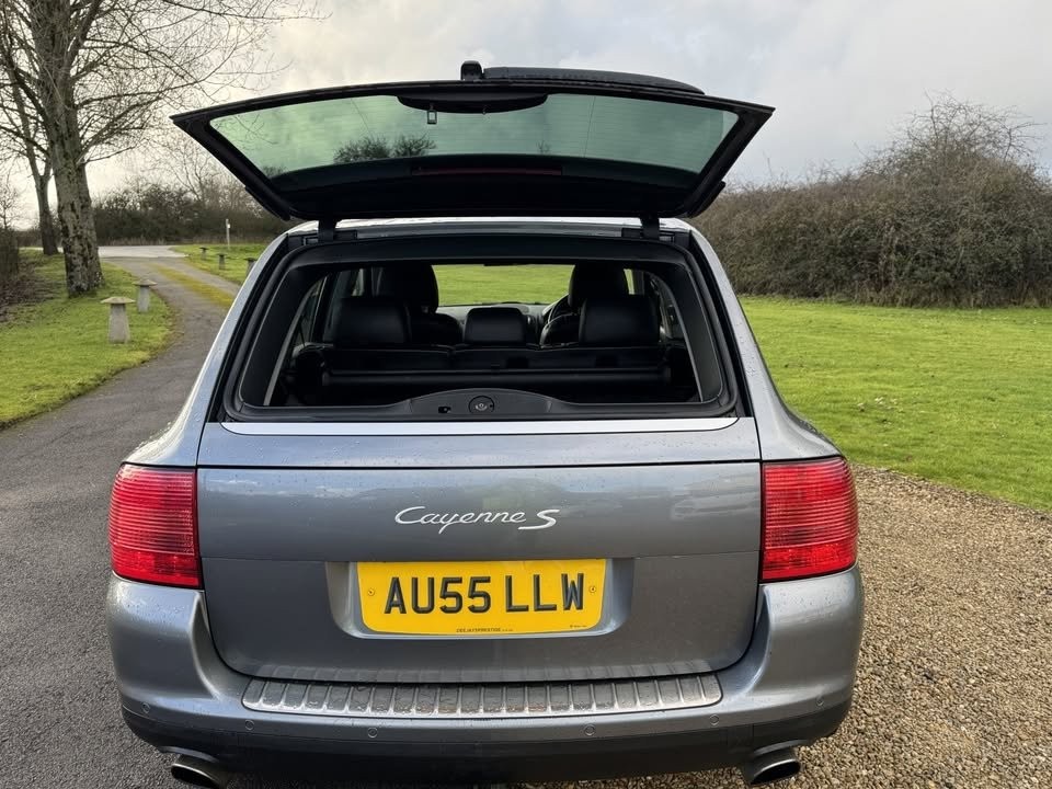 Used Porsche Cayenne 2010 for sale - 77855021: Photo 13