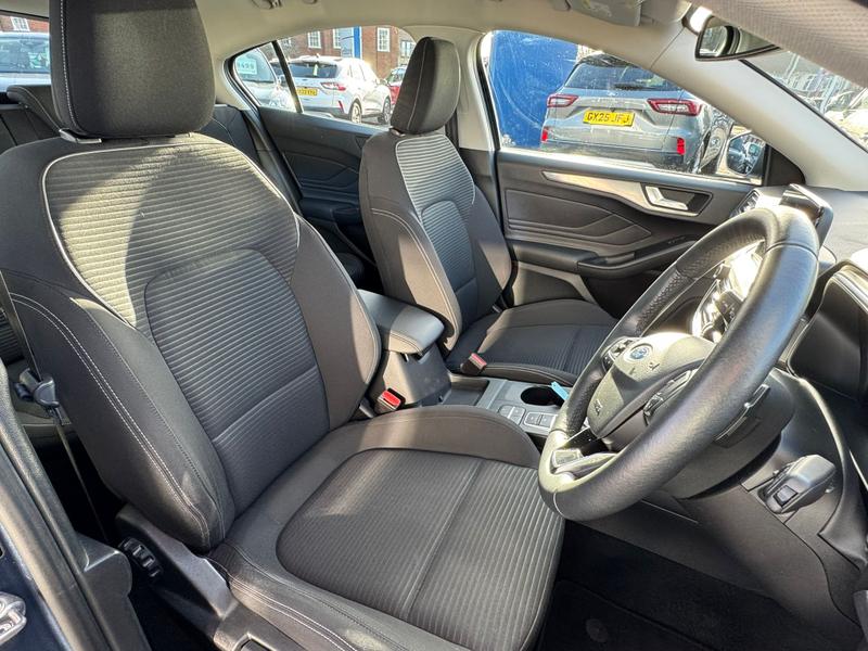 Used Ford Focus 2018 for sale - 76394243: Photo 13