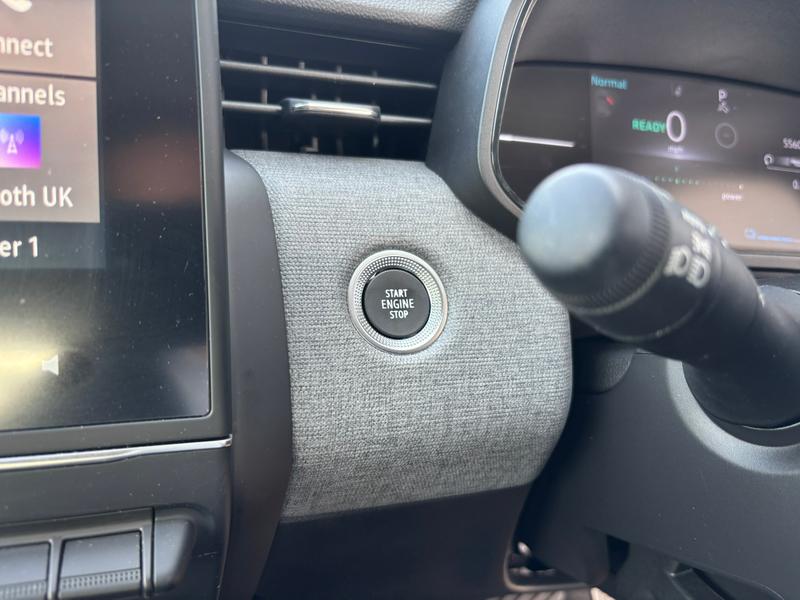 Used Renault Clio 2024 for sale - 76181114: Photo 25