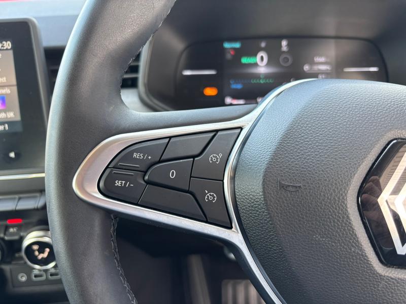 Used Renault Clio 2024 for sale - 76181114: Photo 26