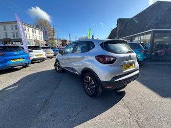 Used Renault Captur 2018 for sale - 78493218: Photo