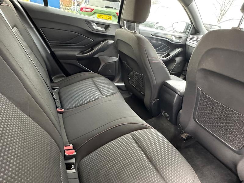 Used Ford Focus 2022 for sale - 76960927: Photo 14