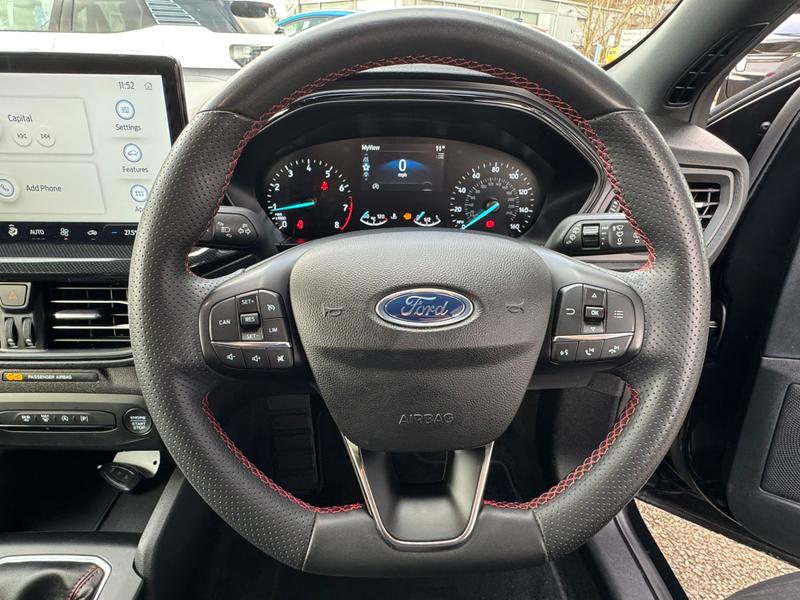 Used Ford Focus 2022 for sale - 76960927: Photo 18