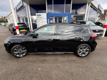 Used Ford Focus 2022 for sale - 76960927: Photo