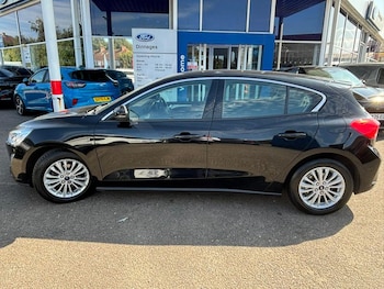 Used Ford Focus 2018 for sale - 79253797: Photo
