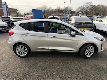 Used Ford Fiesta 2022 for sale - 77161043: Photo