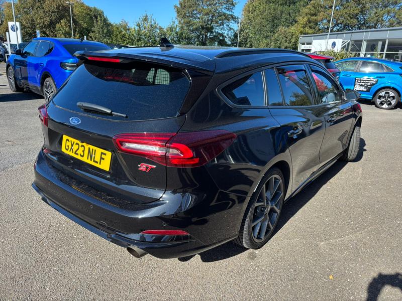 Used Ford Focus 2023 for sale - 75922472: Photo 12