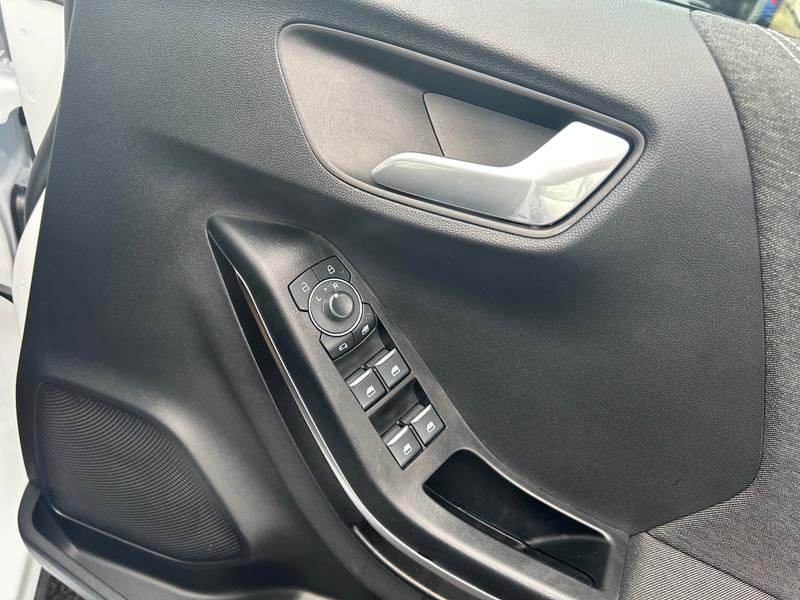 Used Ford Puma 2023 for sale - 76703159: Photo 25