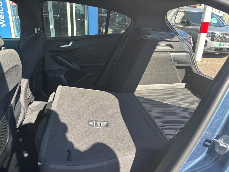 Used Ford Focus 2023 for sale - 77975856: Photo 10