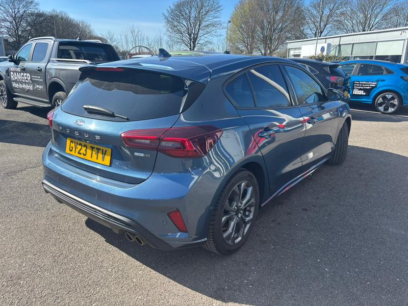 Used Ford Focus 2023 for sale - 77975856: Photo 11