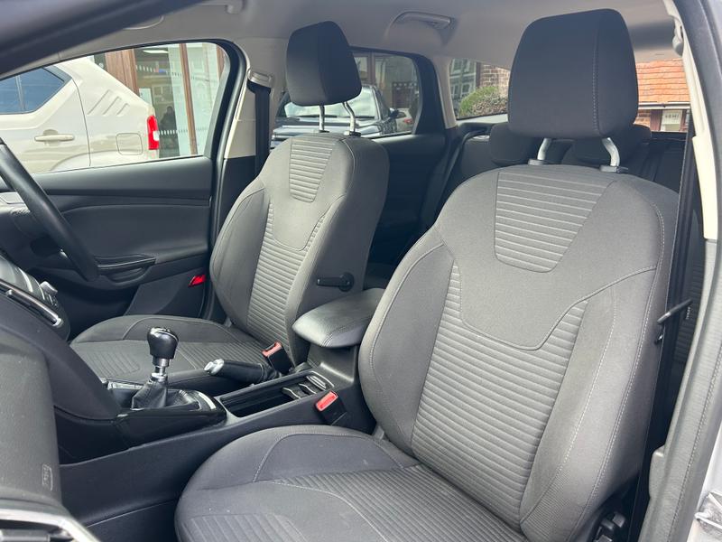 Used Ford Focus 2017 for sale - 77934986: Photo 25