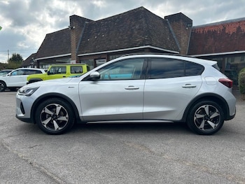 Used Ford Focus 2024 for sale - 78357122: Photo