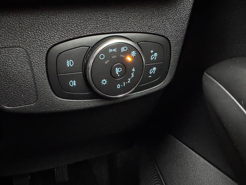 Used Ford Focus 2023 for sale - 76038191: Photo 18