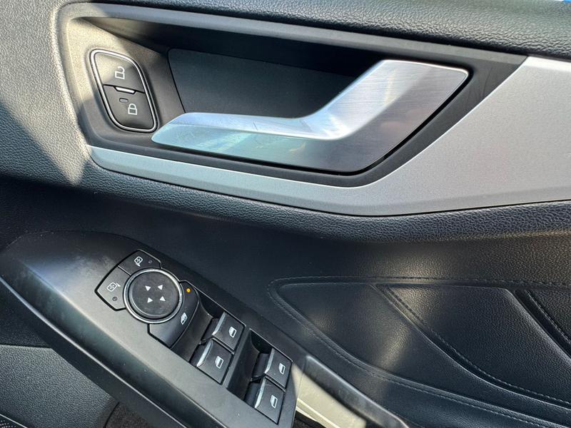Used Ford Focus 2018 for sale - 75922590: Photo 18