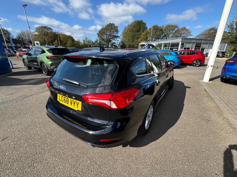 Used Ford Focus 2018 for sale - 75922590: Photo 3