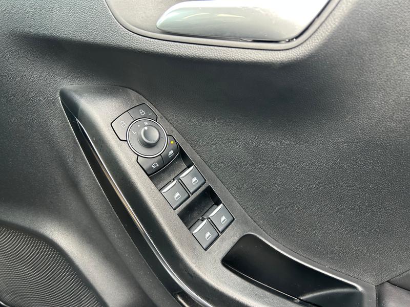 Used Ford Puma 2023 for sale - 76438451: Photo 25