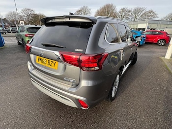 Used Mitsubishi Outlander 2018 for sale - 76703070: Photo