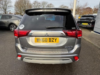 Used Mitsubishi Outlander 2018 for sale - 76703070: Photo