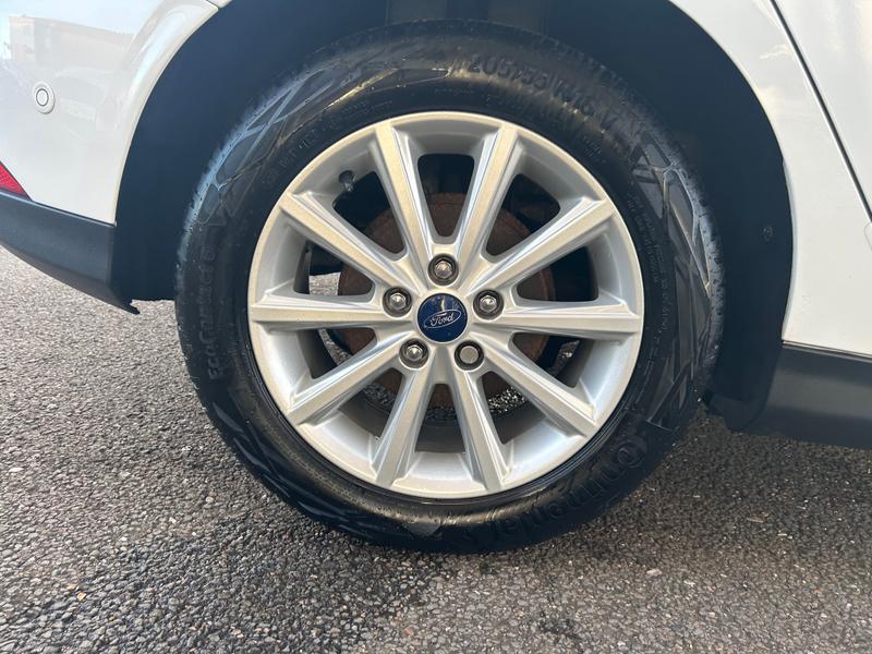 Used Ford Focus 2015 for sale - 76931346: Photo 13