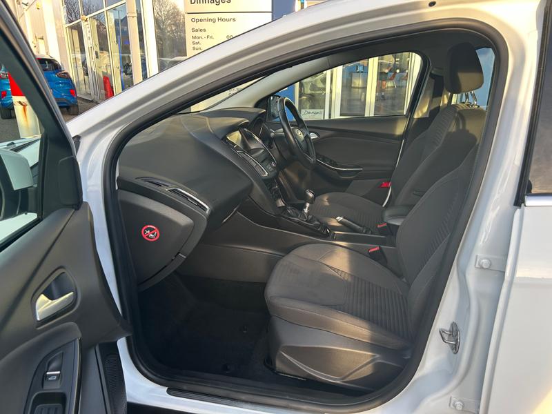 Used Ford Focus 2015 for sale - 76931346: Photo 21