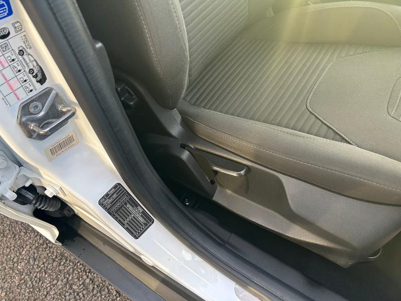 Used Ford Focus 2015 for sale - 76931346: Photo 25