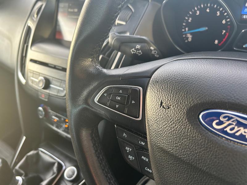 Used Ford Focus 2015 for sale - 76931346: Photo 28