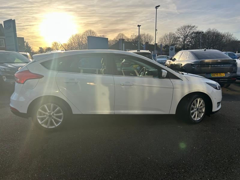 Used Ford Focus 2015 for sale - 76931346: Photo 8