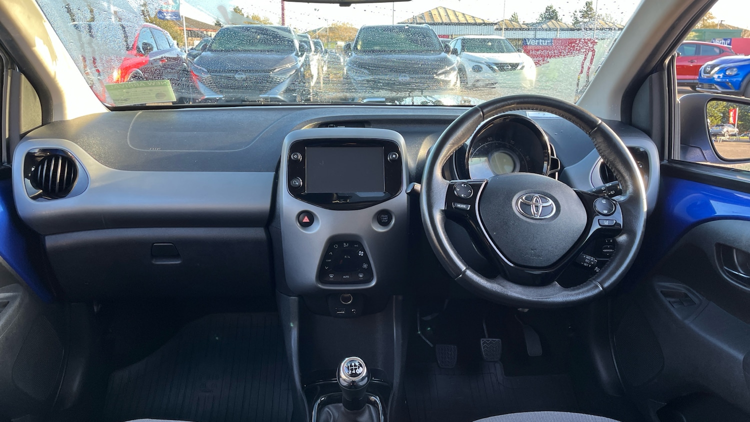 Used Toyota AYGO 2018 for sale - 76891946: Photo 10