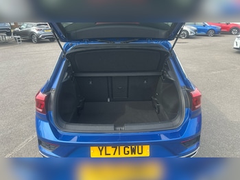 Used Volkswagen T-Roc 2021 for sale - 75789873: Photo