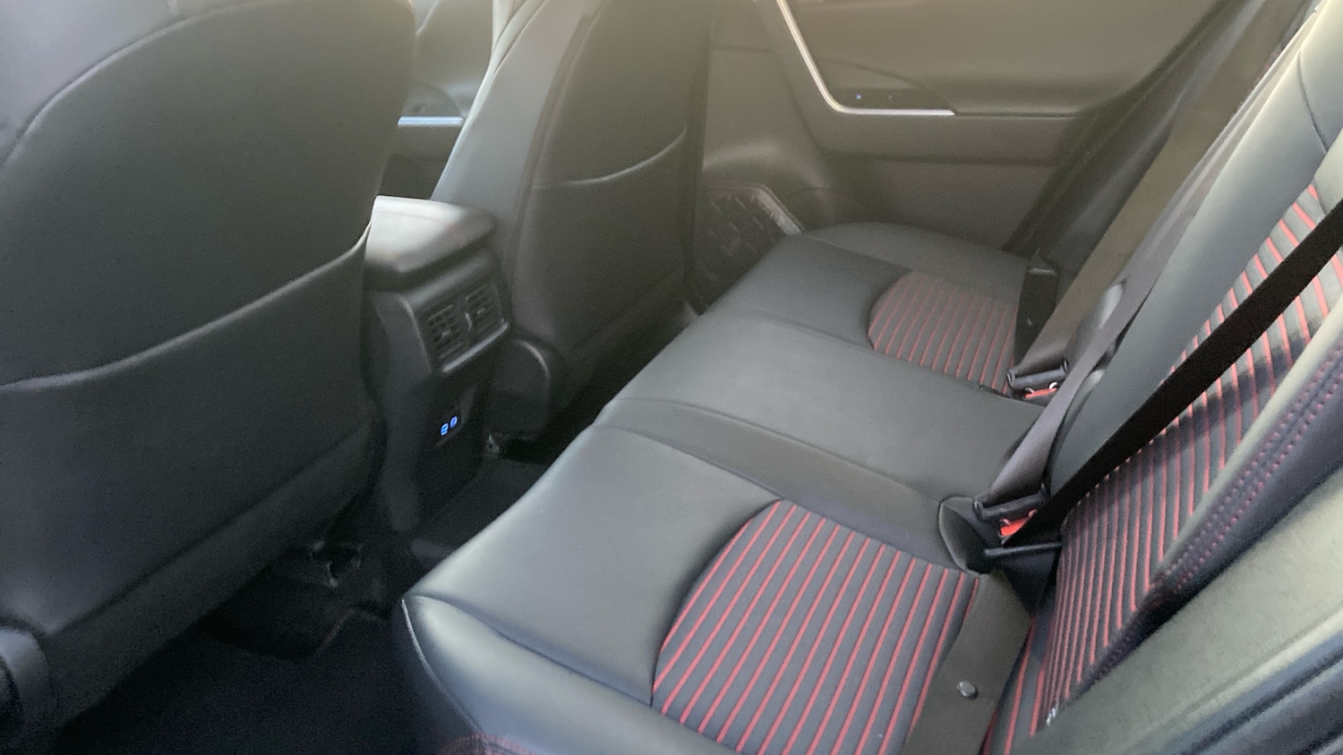 Used Toyota RAV4 2022 for sale - 77260727: Photo 16