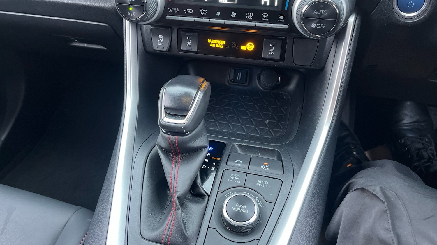 Used Toyota RAV4 2022 for sale - 77094360: Photo 13