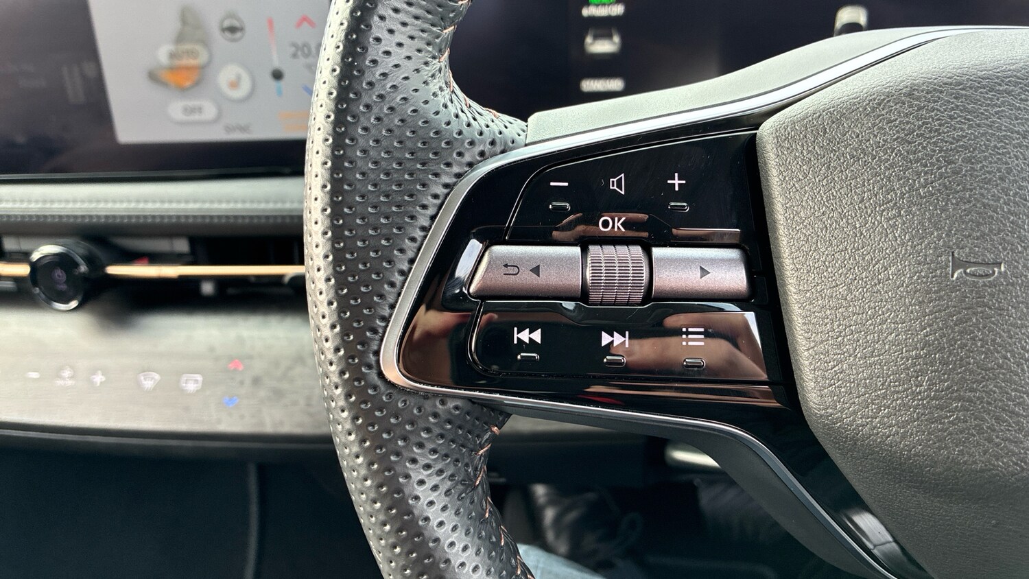 Used Nissan ARIYA 2024 for sale - 78097999: Photo 22