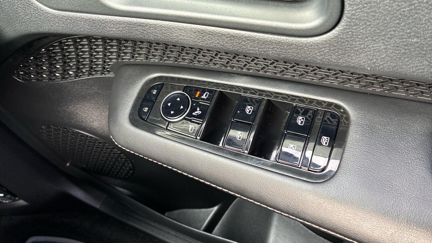 Used Nissan ARIYA 2024 for sale - 78097999: Photo 25