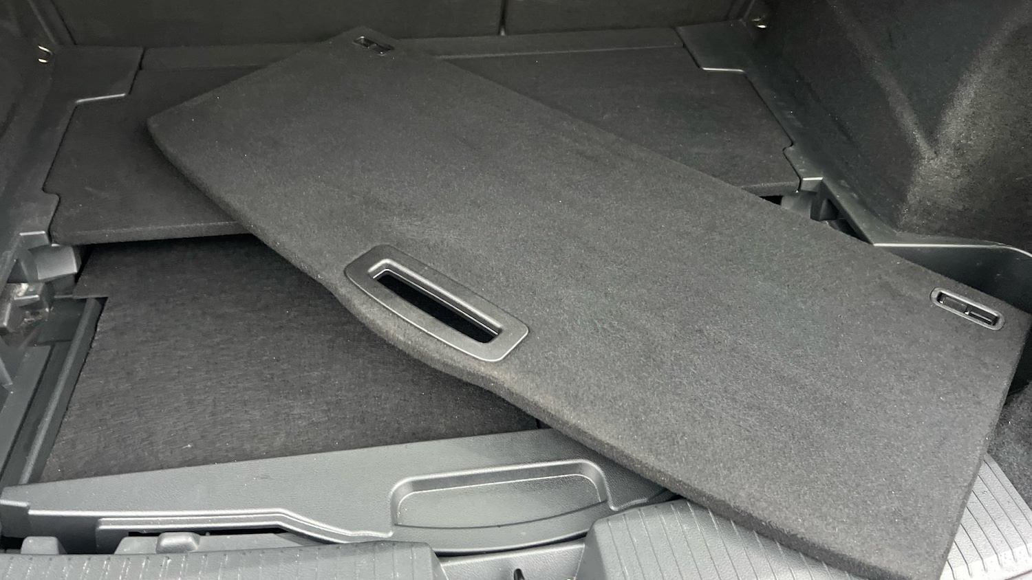 Used Nissan X-Trail 2024 for sale - 76576496: Photo 37