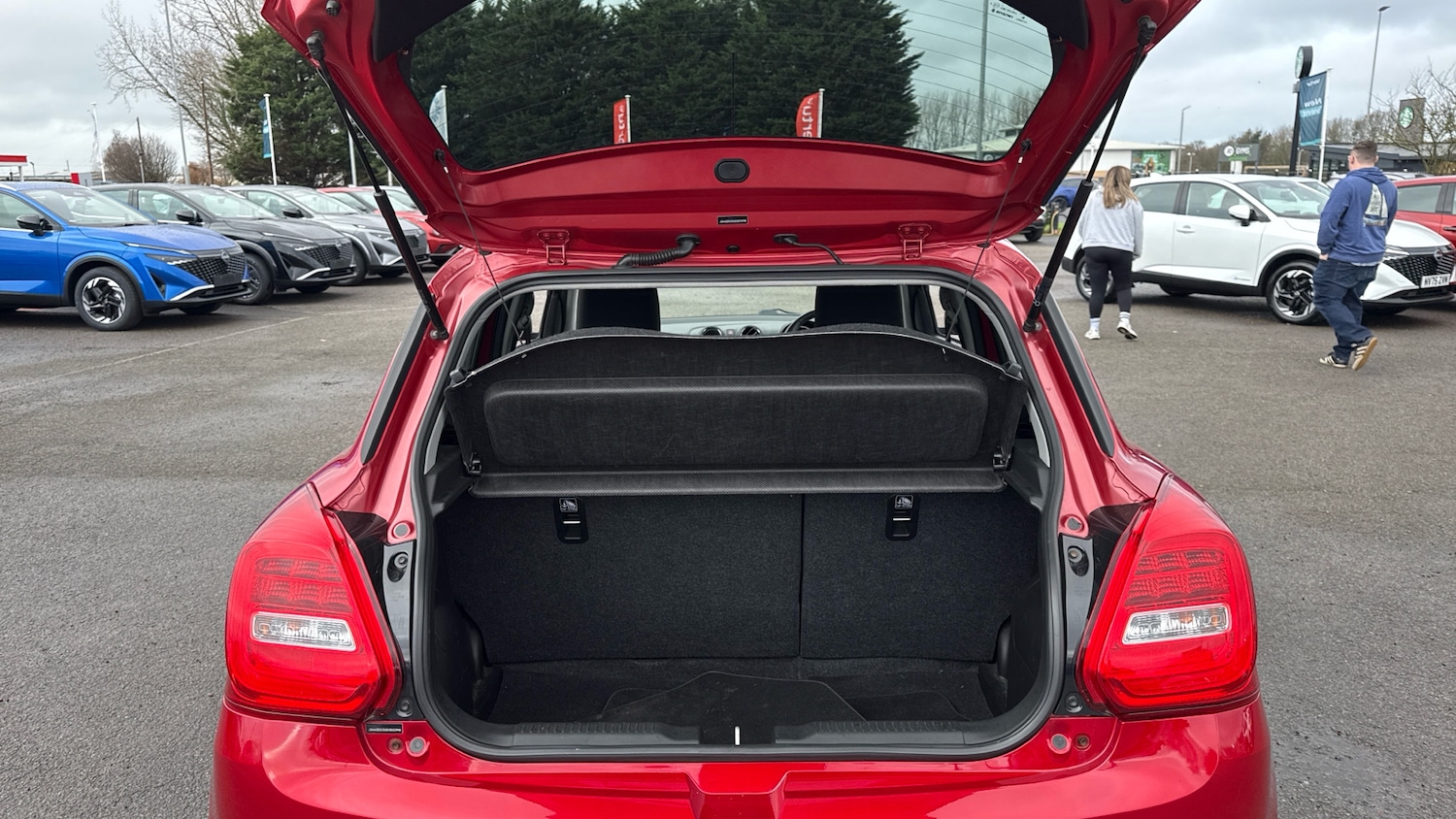 Used Suzuki Swift 2020 for sale - 77591304: Photo 4