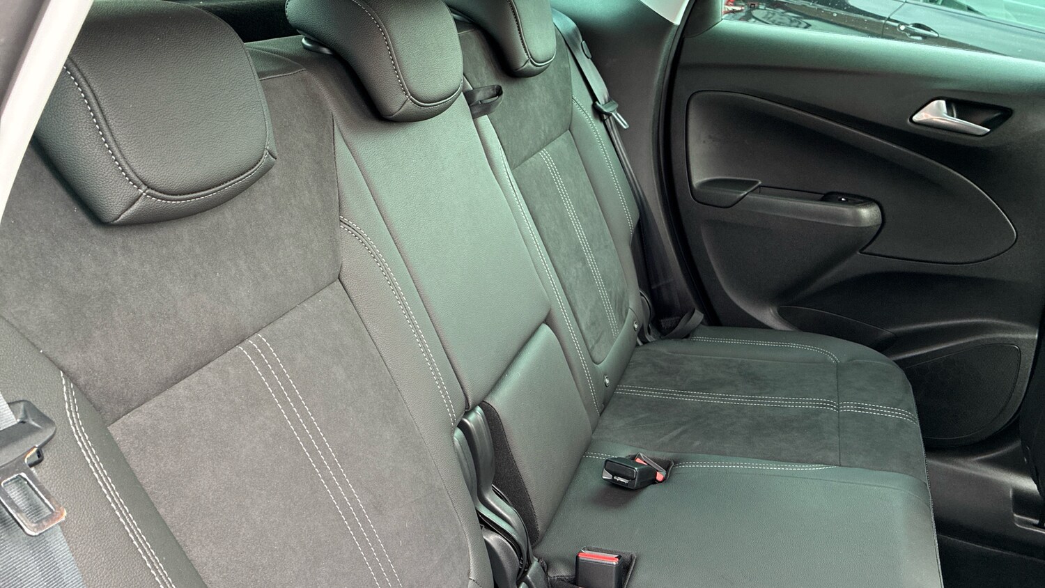 Used Vauxhall Crossland 2023 for sale - 77974440: Photo 16