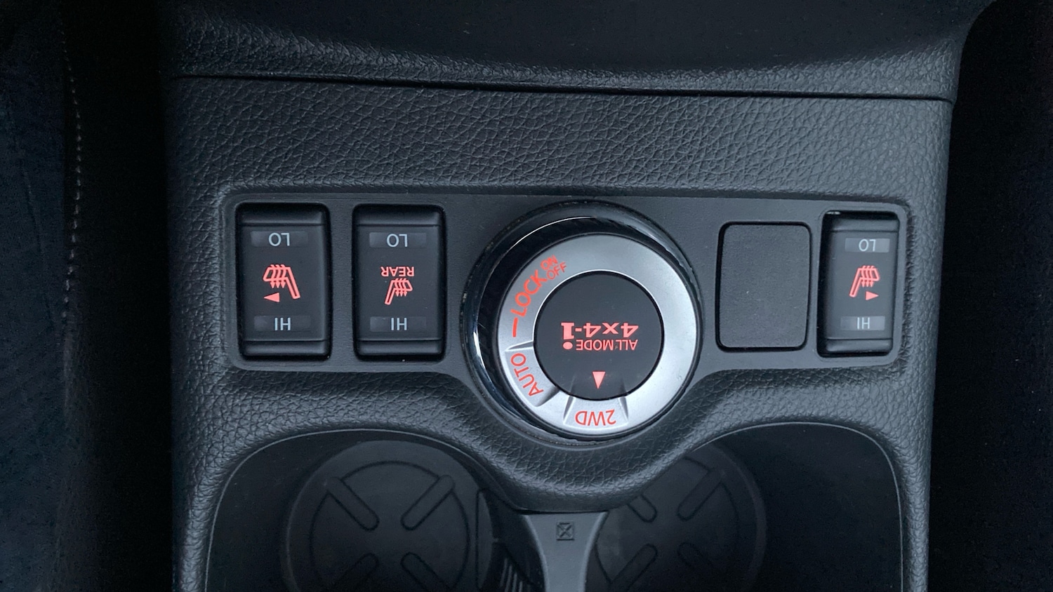 Used Nissan X-Trail 2018 for sale - 76643244: Photo 23