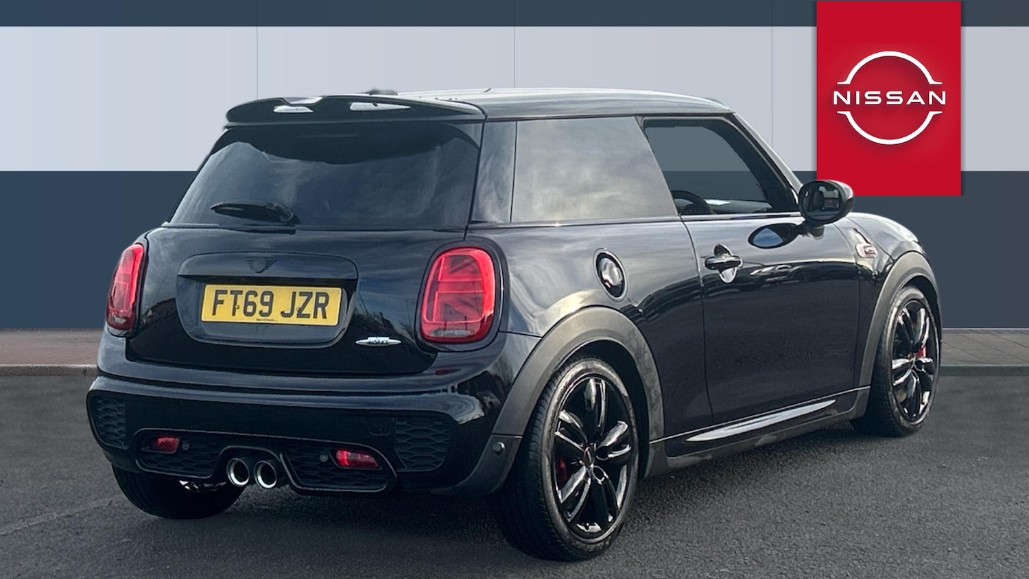 Used MINI Hatch 2020 for sale - 77136122: Photo 2