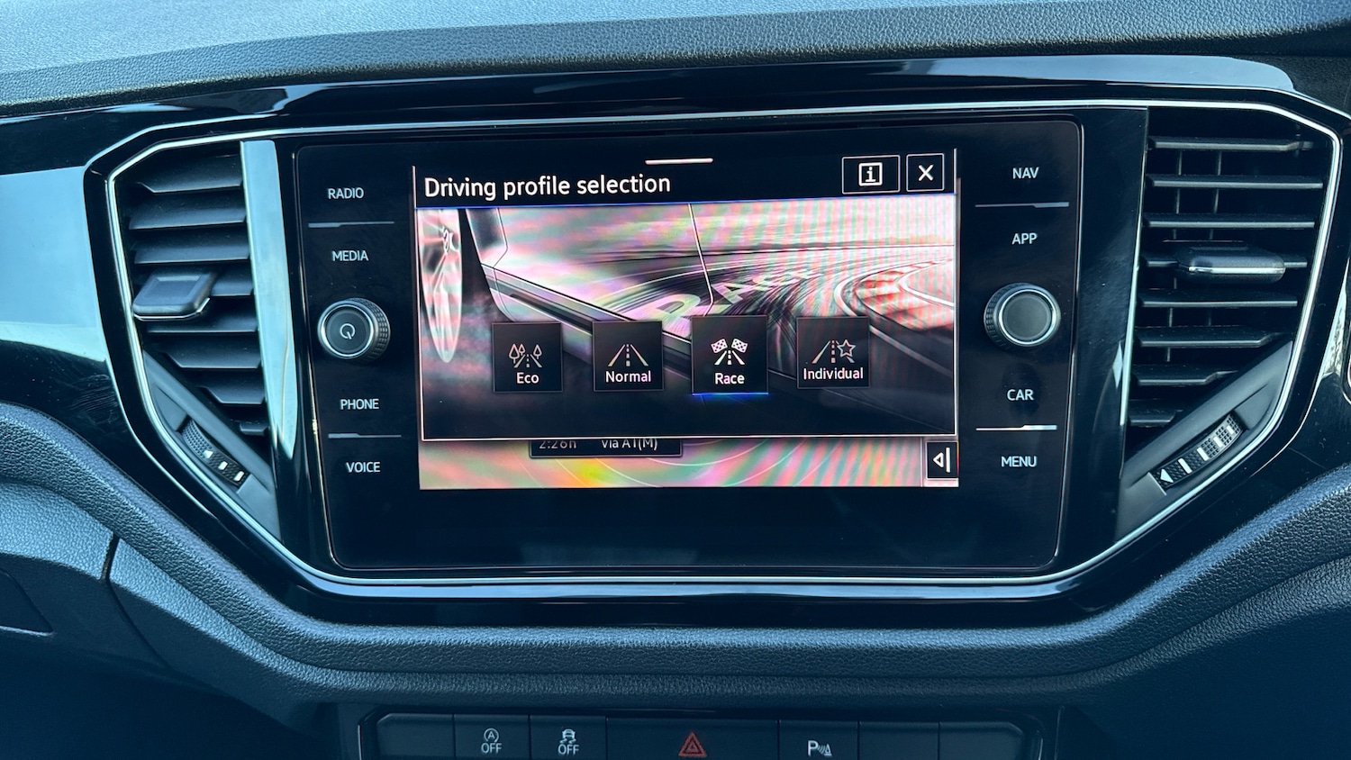 Used Volkswagen T-Roc 2021 for sale - 76983836: Photo 28