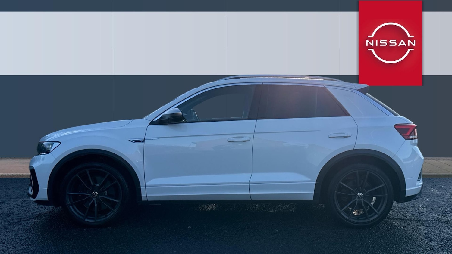 Used Volkswagen T-Roc 2021 for sale - 76983836: Photo 5