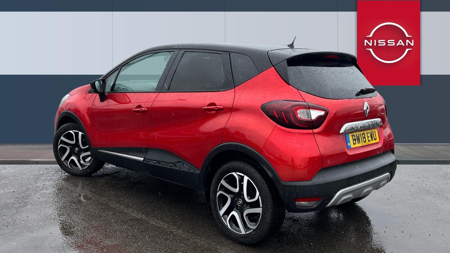 Used Renault Captur 2018 for sale - 77846287: Photo 2