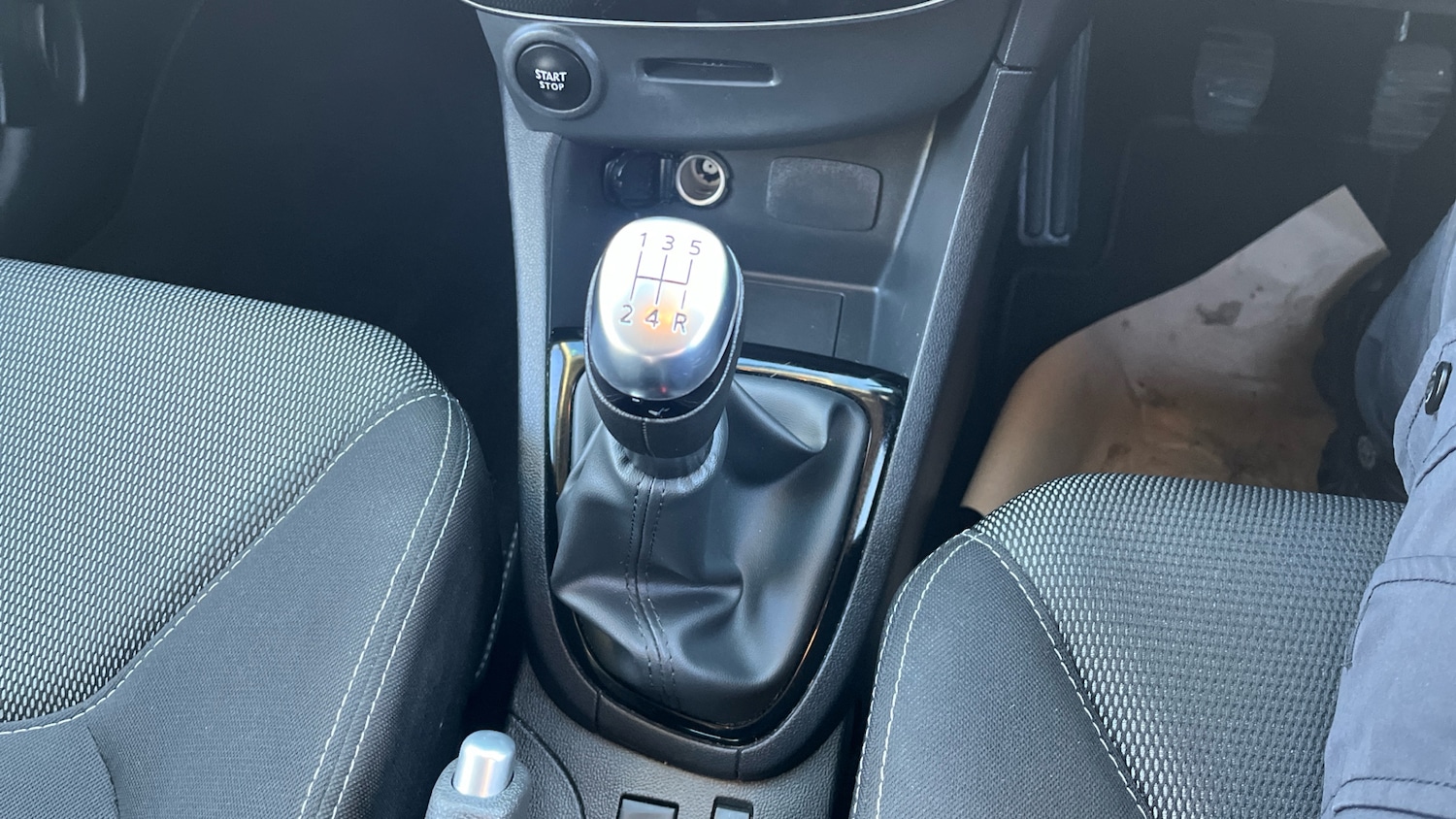 Used Renault Clio 2019 for sale - 76980734: Photo 13