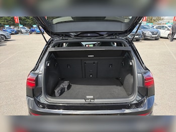 Used Volkswagen Golf 2021 for sale - 78970725: Photo