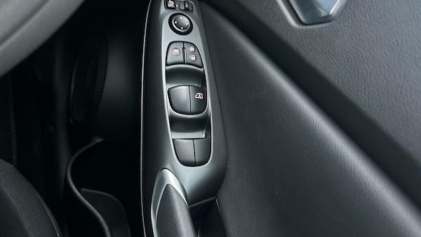 Used Nissan Juke 2024 for sale - 76236562: Photo 25