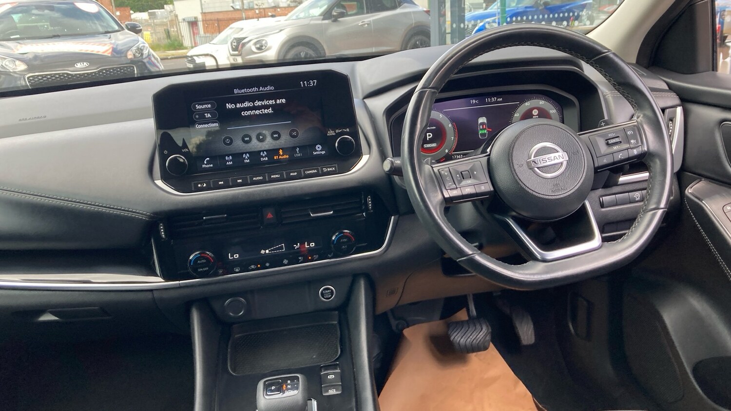 2022 Nissan Qashqai 1.3 DiG-T MH 158 N-Connecta 5dr Xtronic Petrol Hatchback Hat - Picture 10 of 20